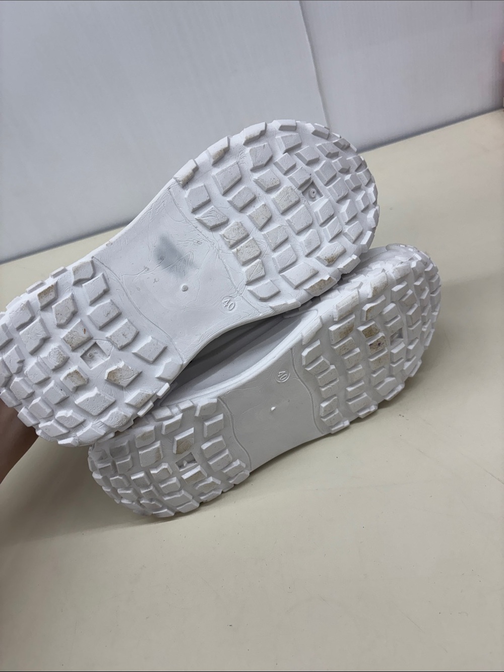 OU Xing Black & White Platform Sneakers for Women - Picture 7 of 7